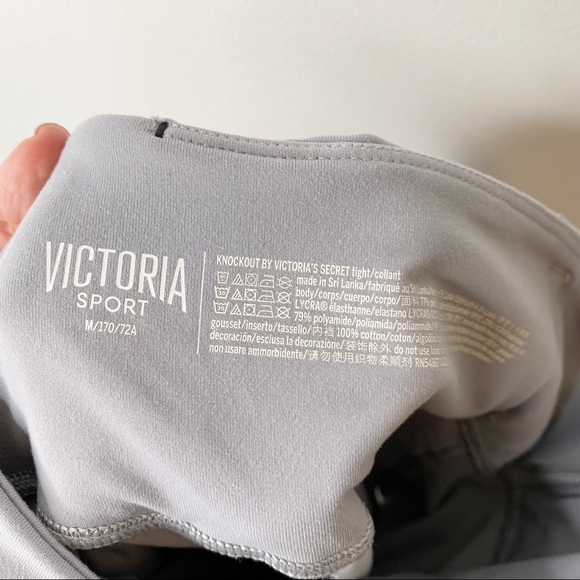 Victoria’s Secret Sport Knockout Mesh Ribbon Cut Out Tight Leggings Mid Rise M - Picture 9 of 9